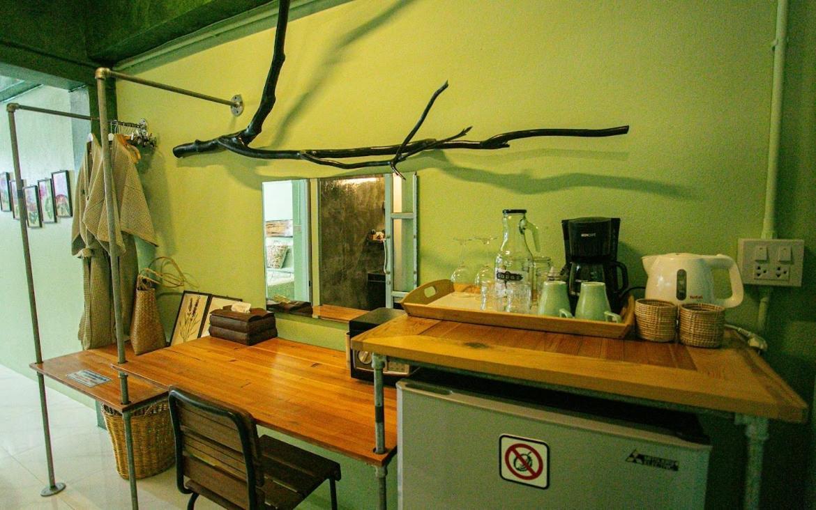 Lodge Phang Nga Boutique Exterior photo