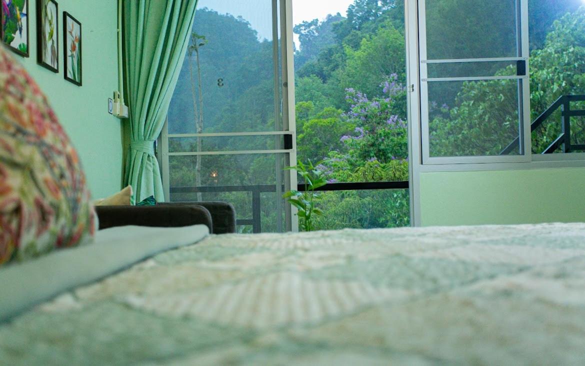 Lodge Phang Nga Boutique Exterior photo